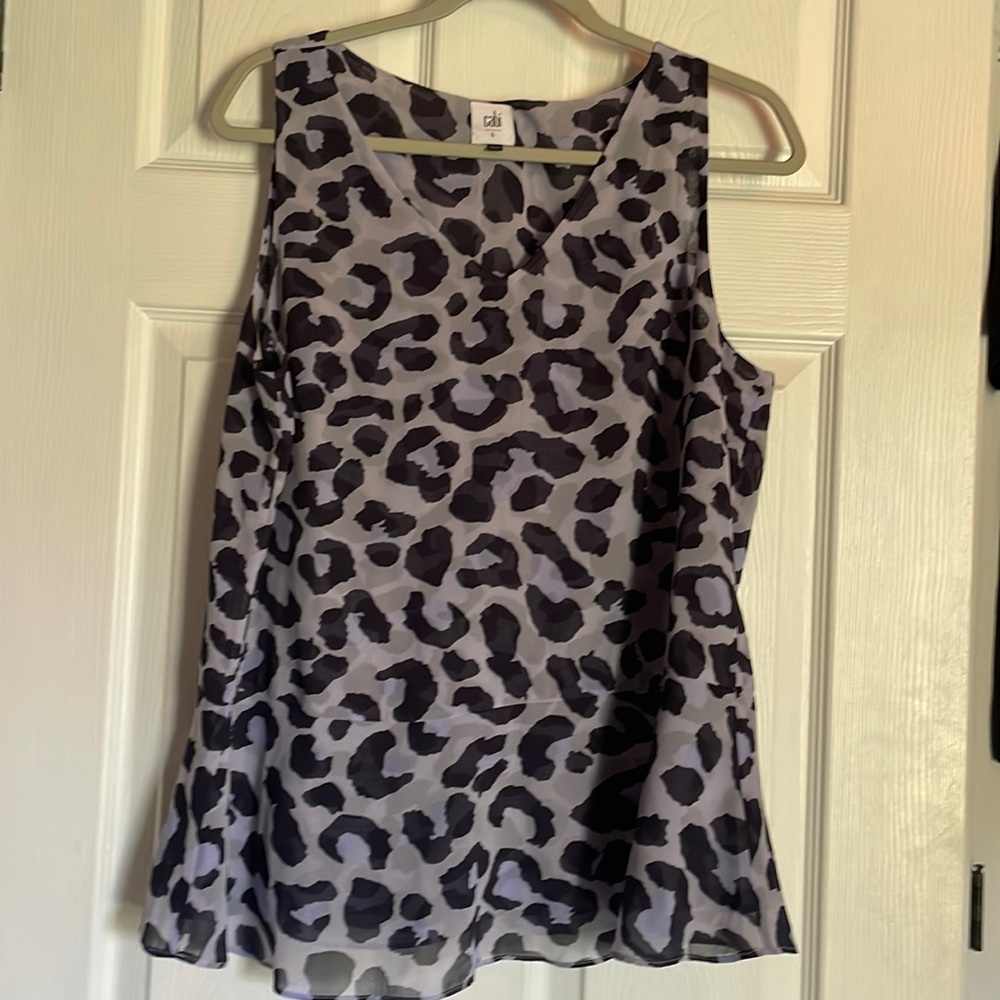 Cabi - size large - purple animal print peplum tank
